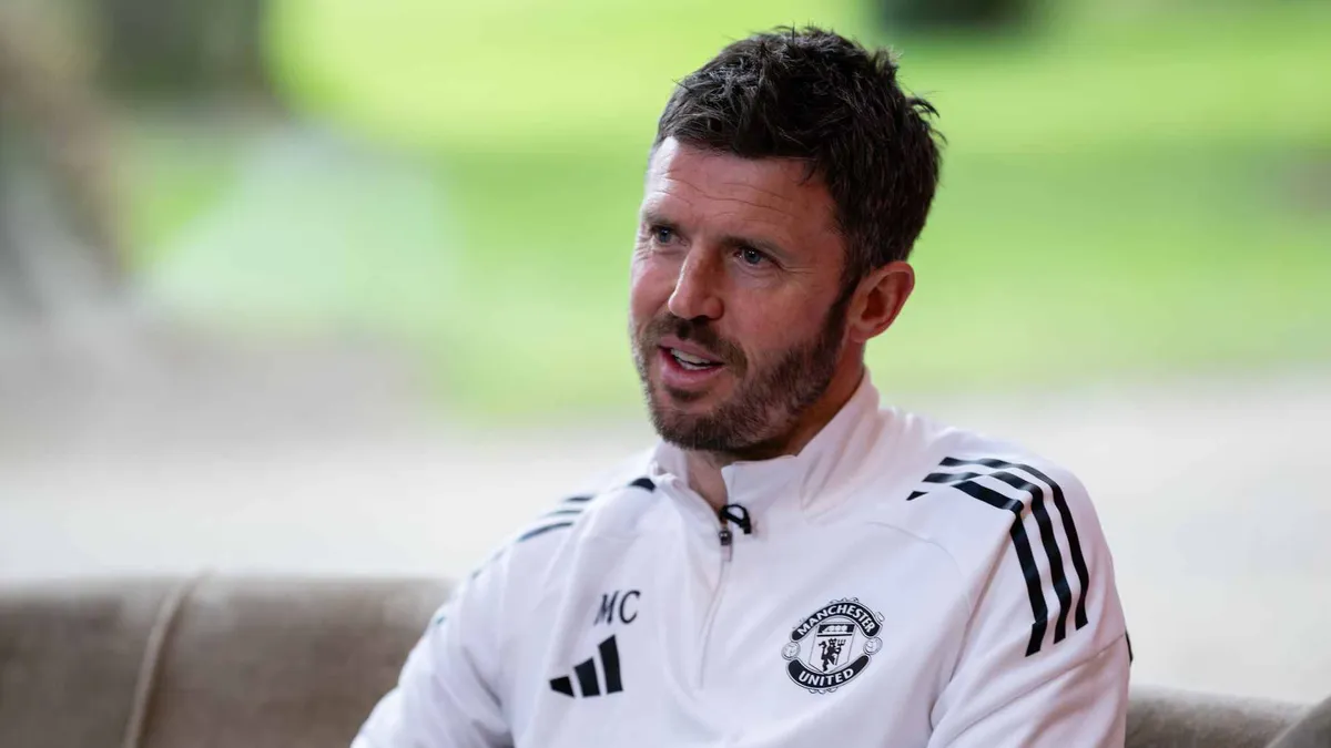 Man united vs leeds: Manchester United vs Leeds: A Historic Rivalry Resumes