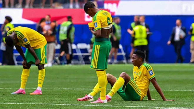 Canada progress to the R16 for the first time